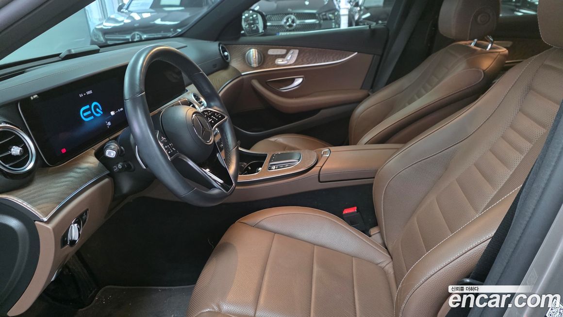 Mercedes-Benz E-Class 2021