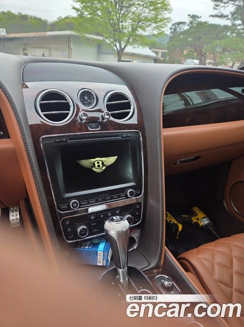 Bentley Continental 2016