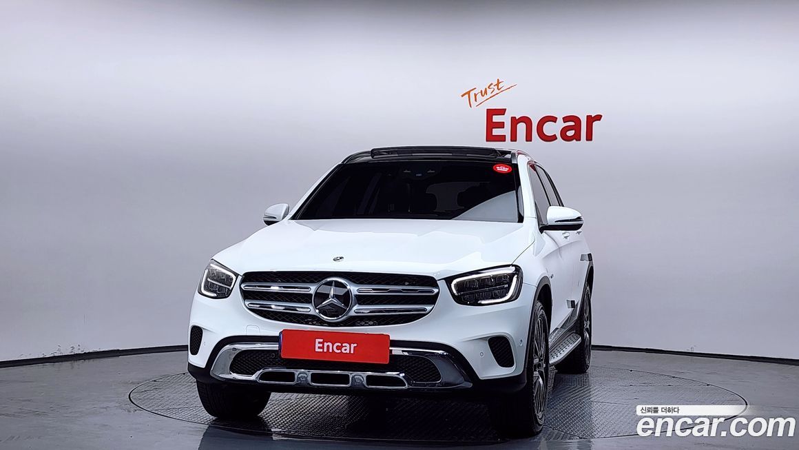 Mercedes-Benz GLC-Class 2021