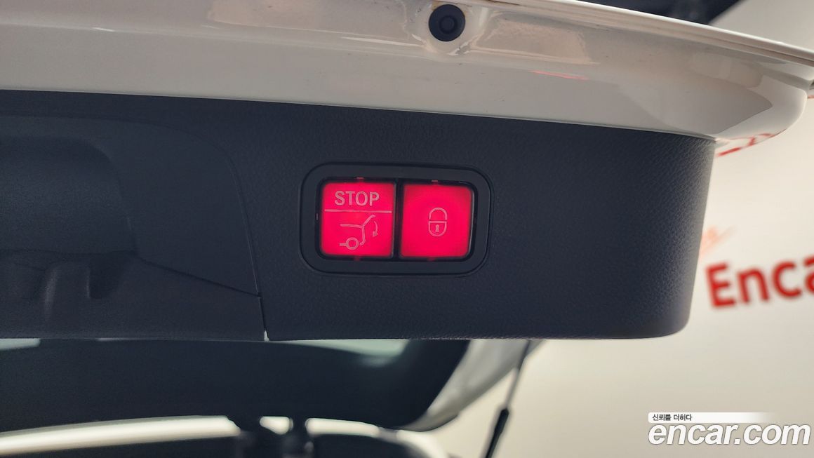 Mercedes-Benz GLC-Class 2021