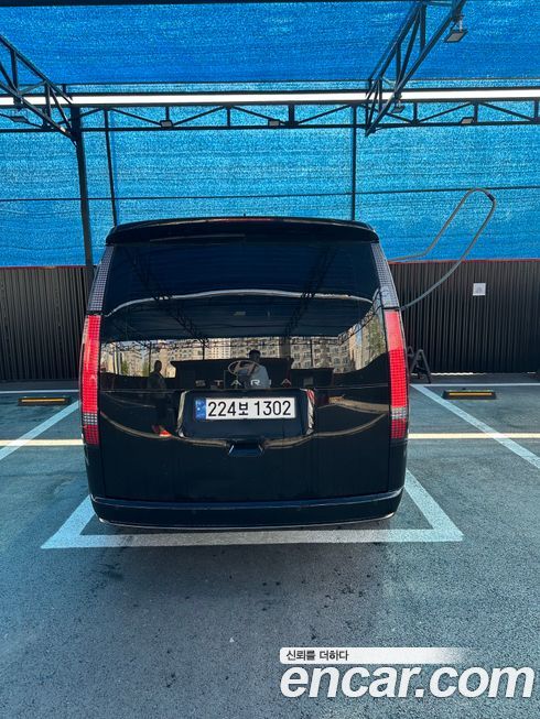 Hyundai Staria 2025