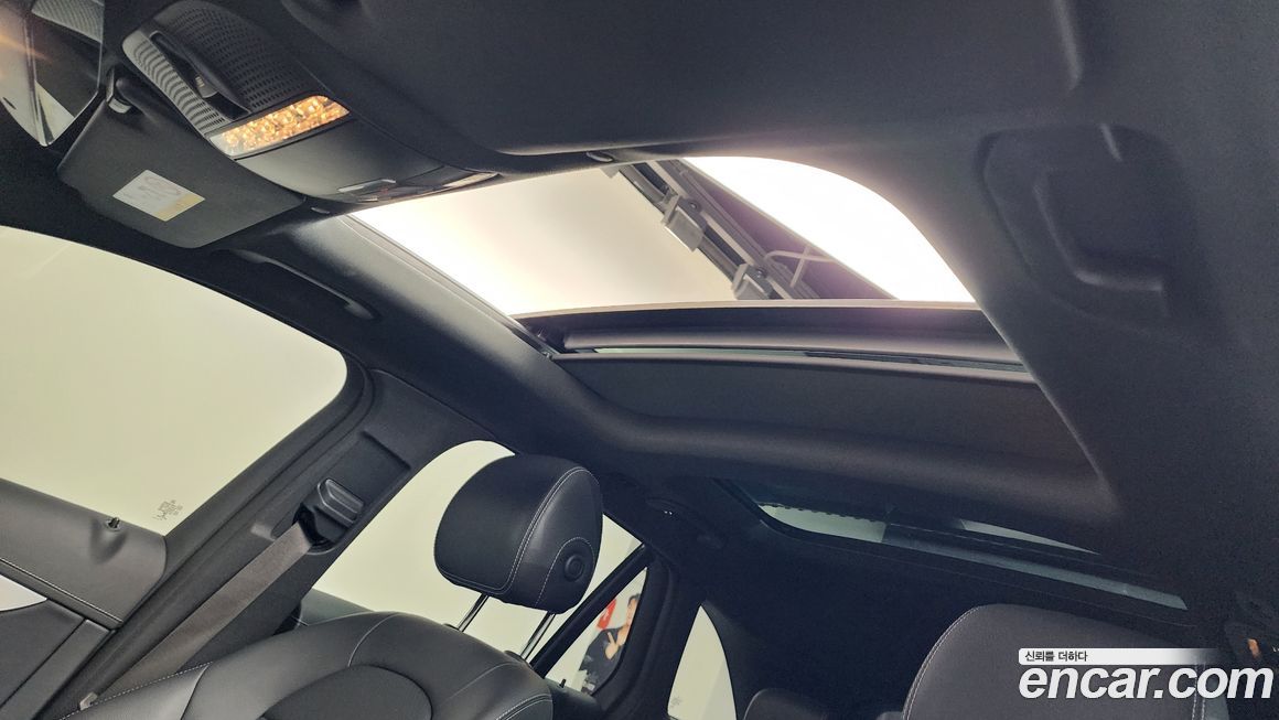 Mercedes-Benz GLC-Class 2021