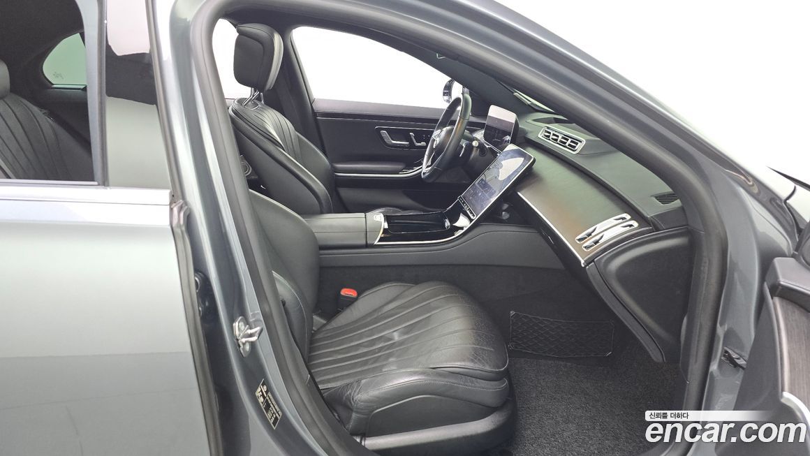 Mercedes-Benz S-Class 2021