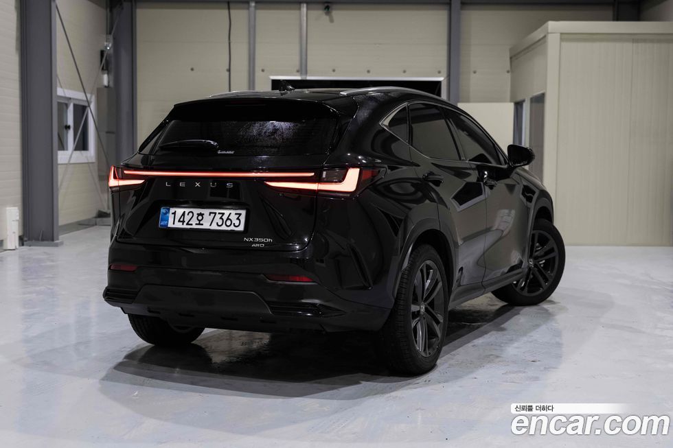 Lexus NX 2025