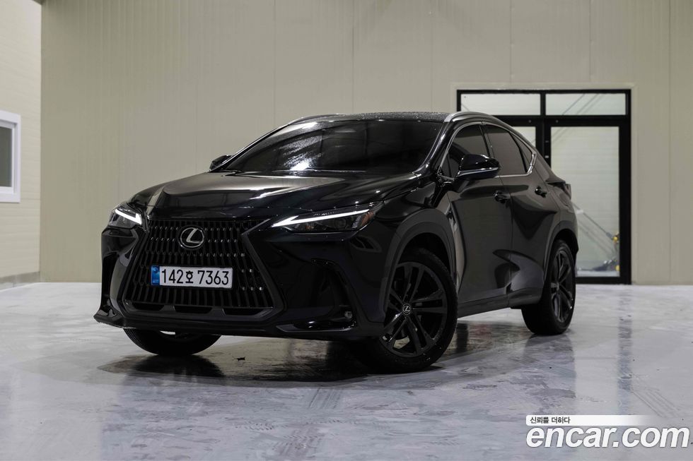 Lexus NX 2025