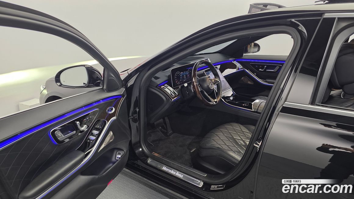 Mercedes-Benz S-Class 2021