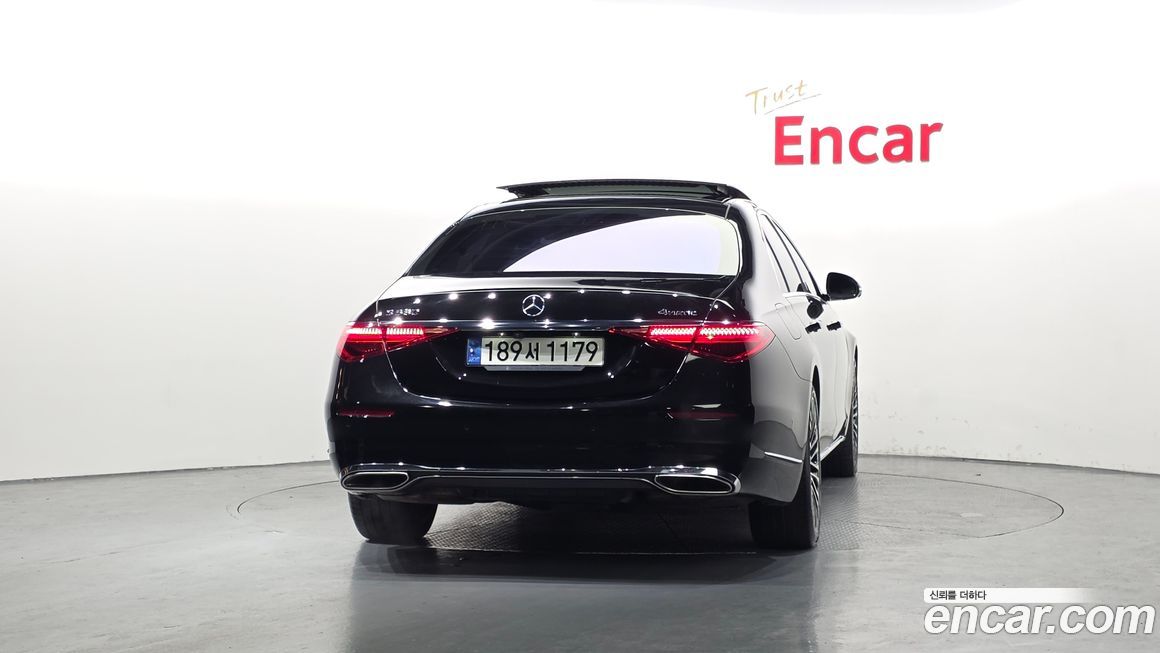 Mercedes-Benz S-Class 2021