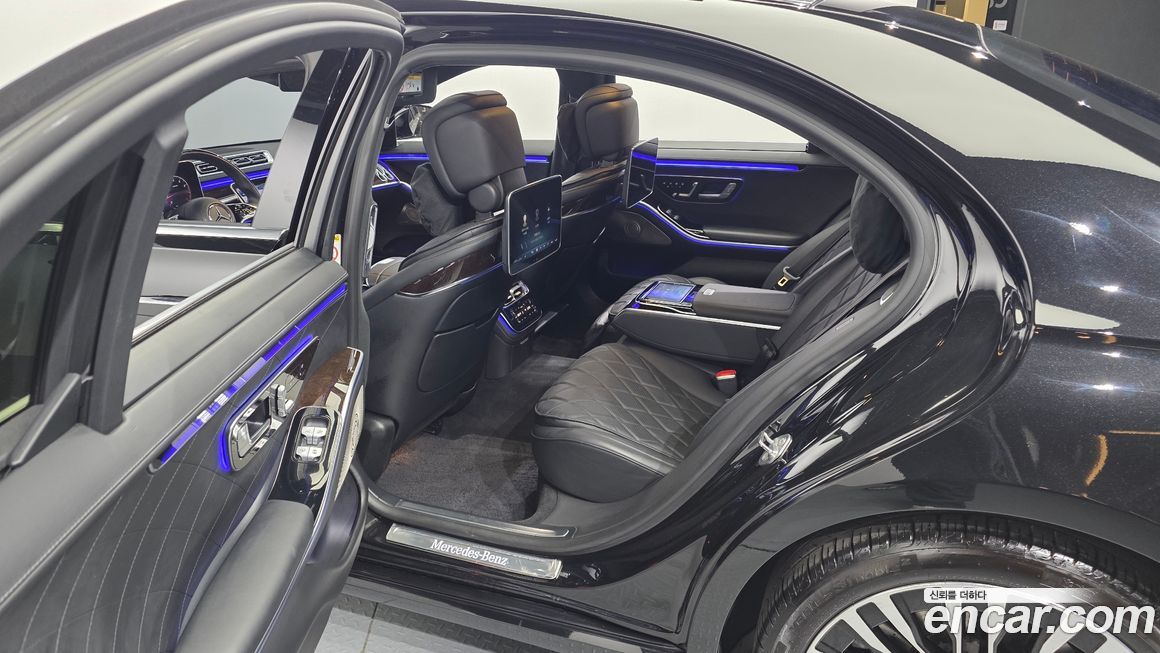 Mercedes-Benz S-Class 2021