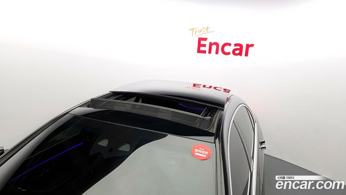 Mercedes-Benz S-Class 2021