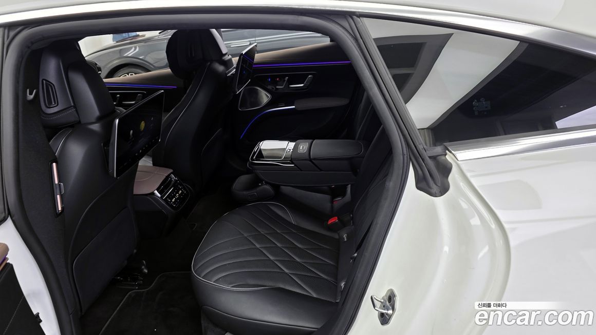 Mercedes-Benz EQS 2023