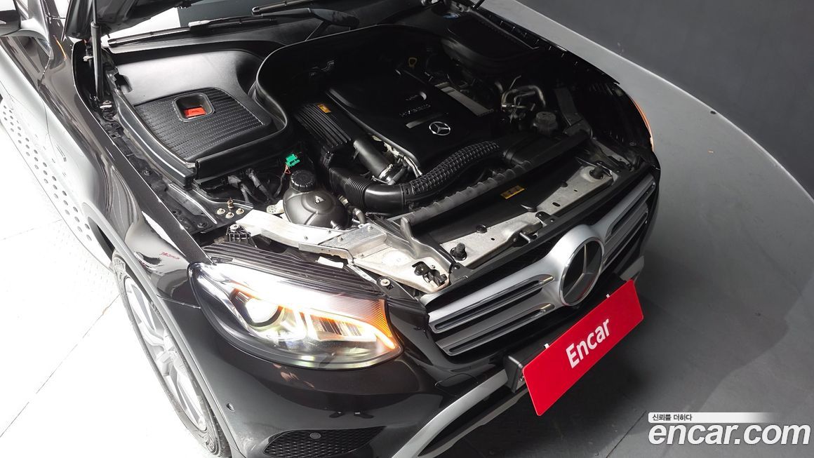 Mercedes-Benz GLC-Class 2019