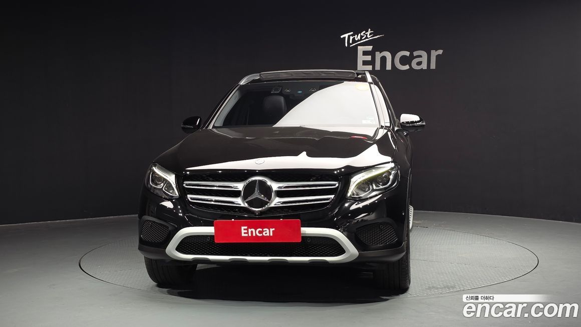 Mercedes-Benz GLC-Class 2019