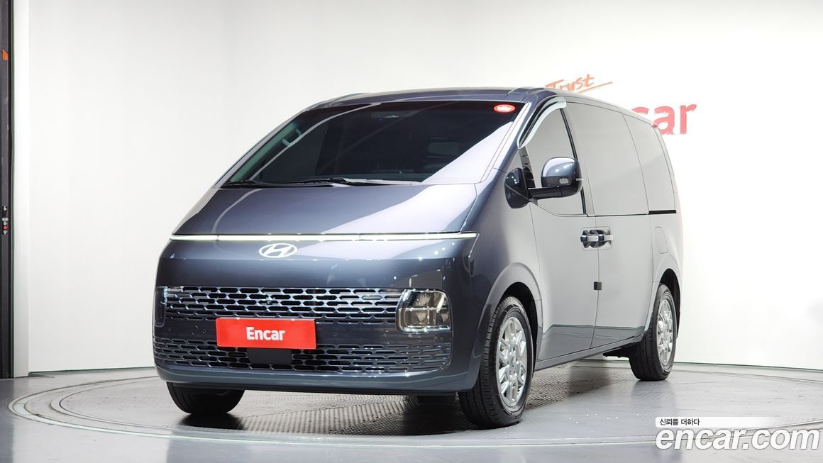 Hyundai Staria 2025