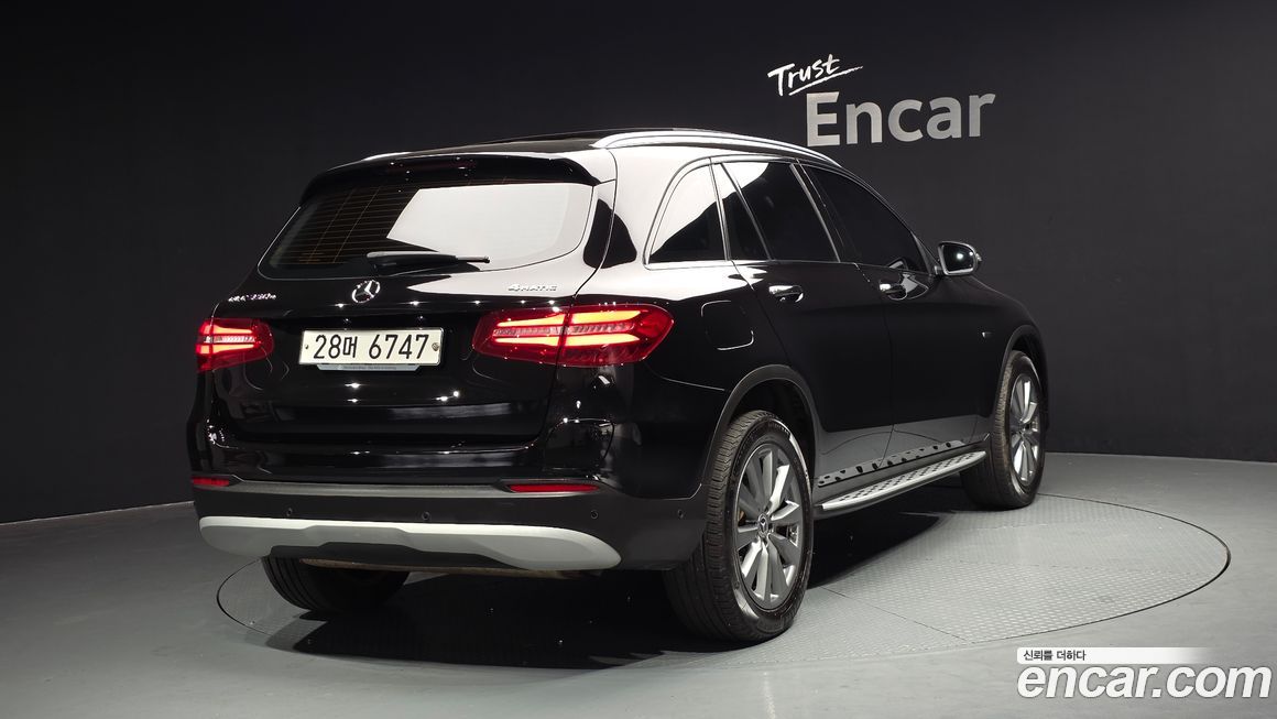 Mercedes-Benz GLC-Class 2019