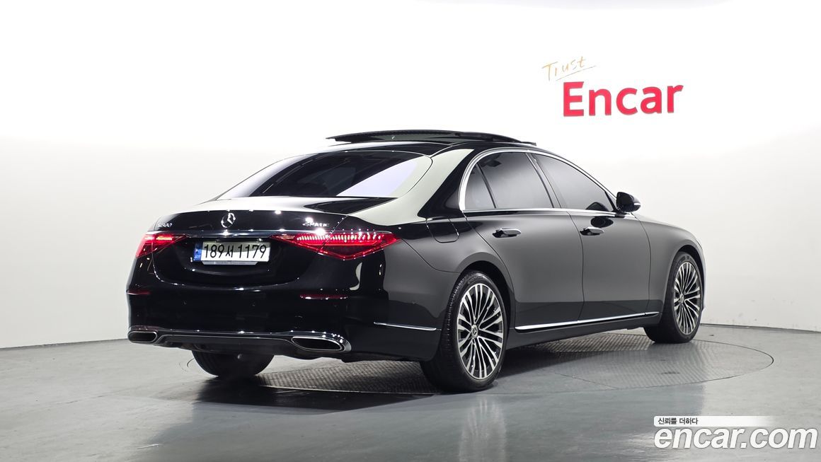 Mercedes-Benz S-Class 2021