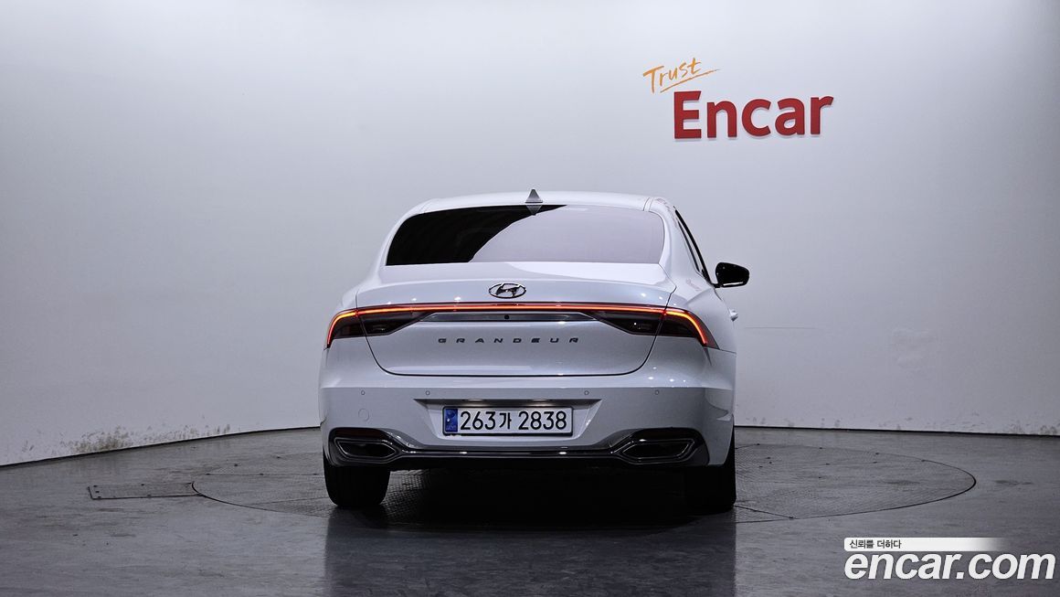 Hyundai Grandeur 2021