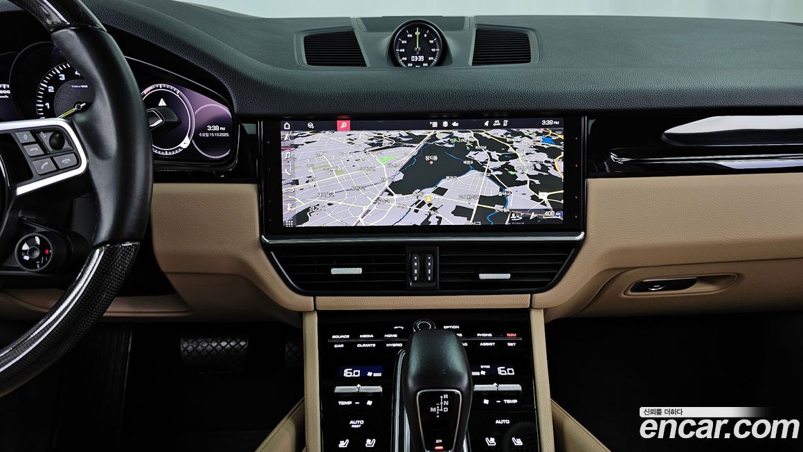 Porsche Cayenne 2021