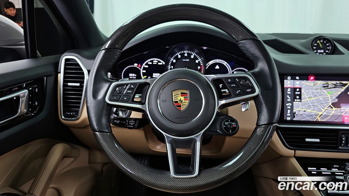 Porsche Cayenne 2021