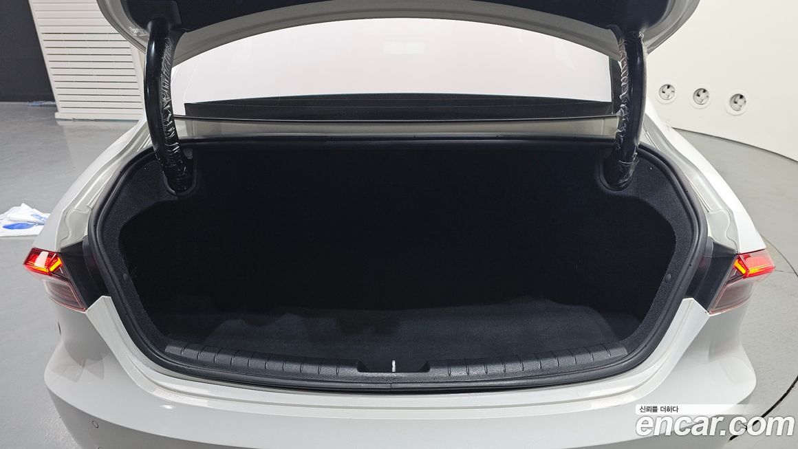 Hyundai Grandeur 2021