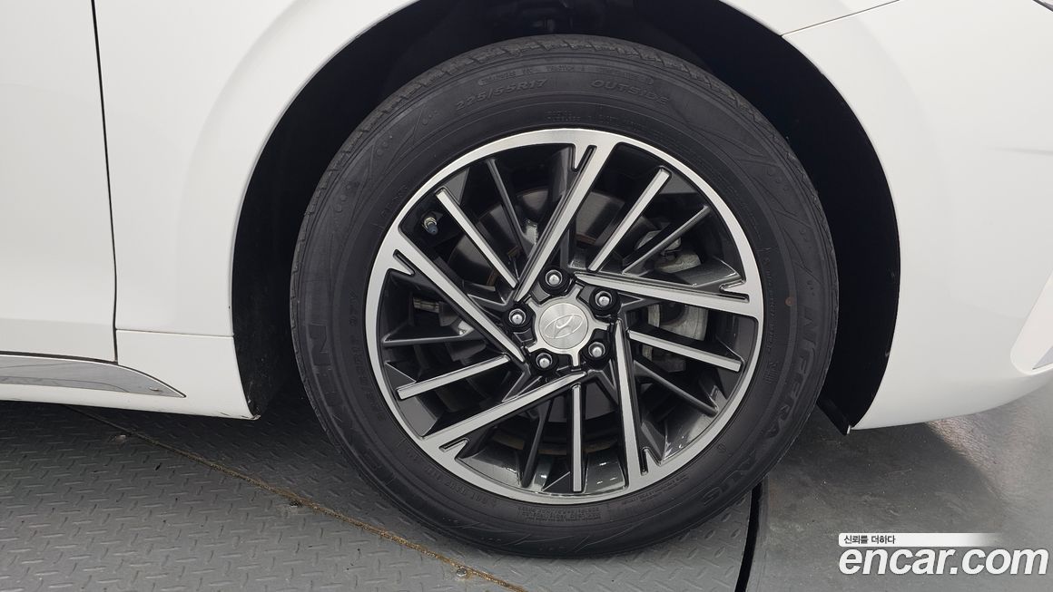 Hyundai Grandeur 2021