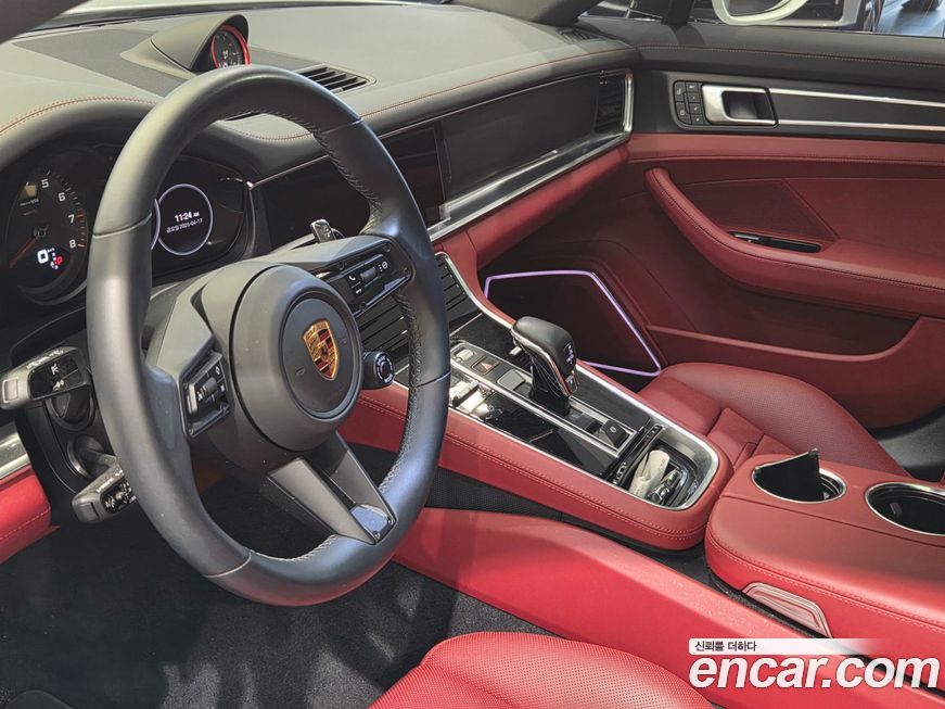 Porsche Panamera 2022