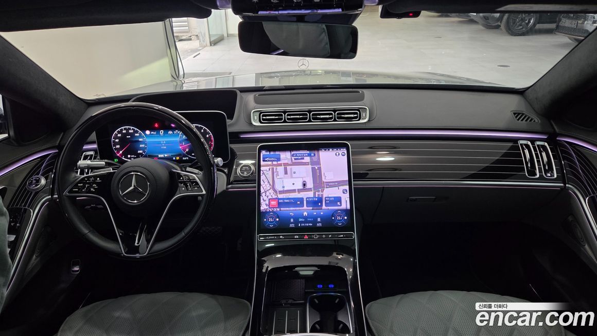Mercedes-Benz S-Class 2025