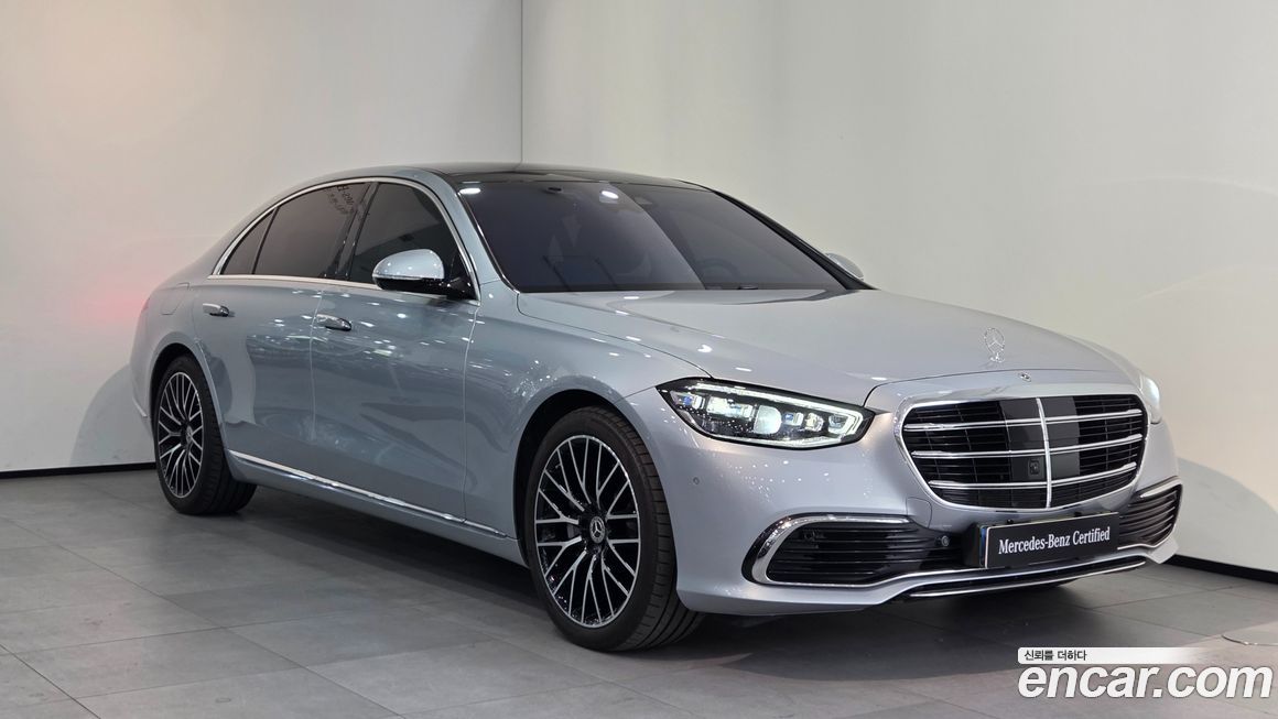 Mercedes-Benz S-Class 2025