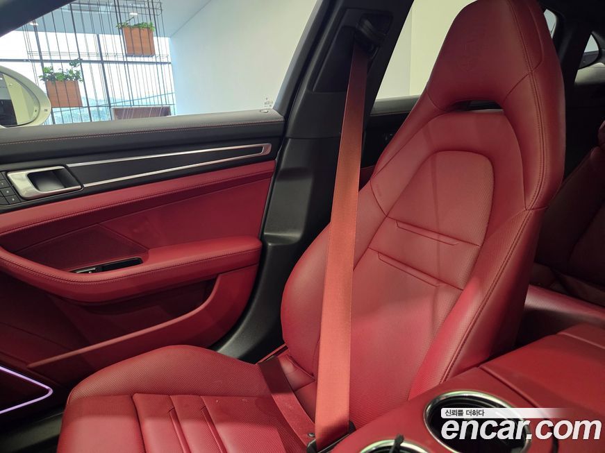 Porsche Panamera 2022