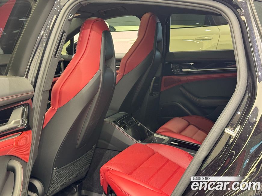 Porsche Panamera 2024