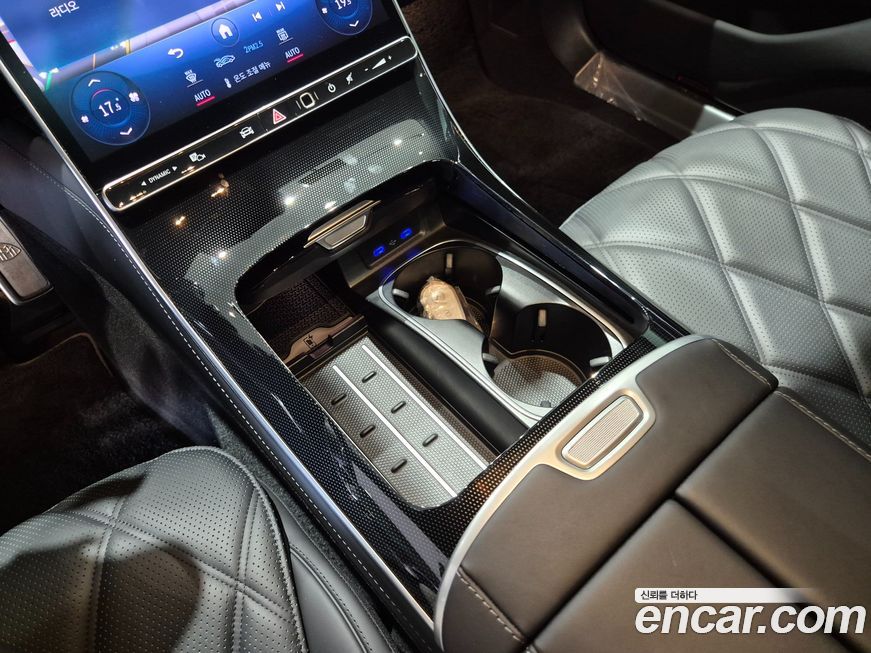 Mercedes-Benz S-Class 2025