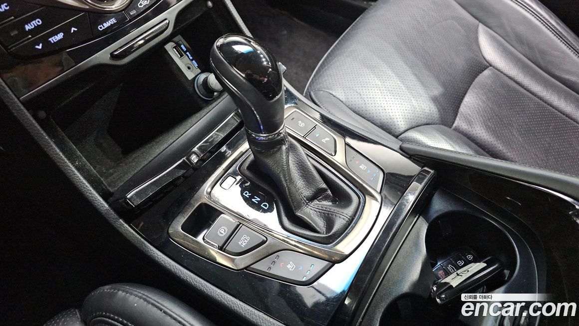 Hyundai Grandeur 2012