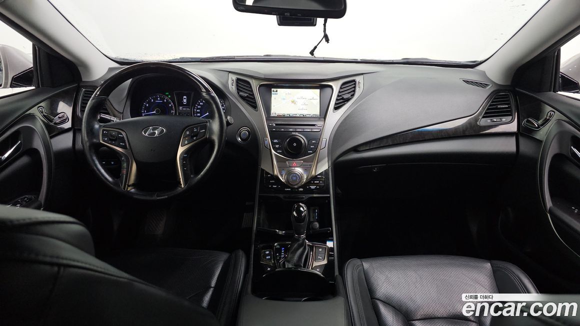 Hyundai Grandeur 2012