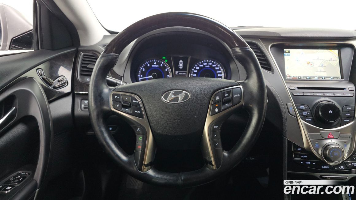 Hyundai Grandeur 2012