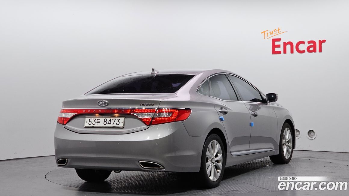 Hyundai Grandeur 2012