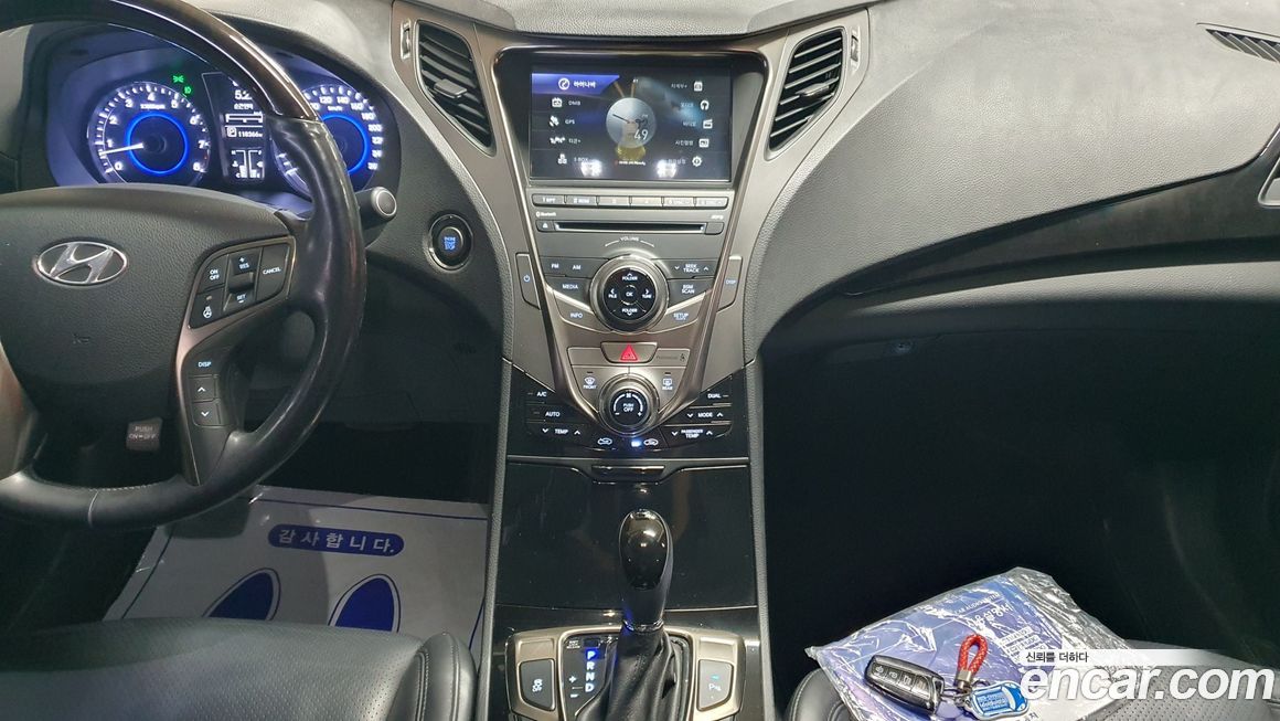 Hyundai Grandeur 2012