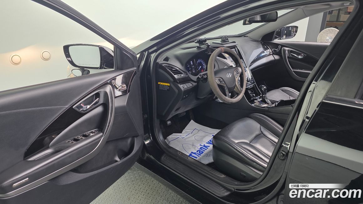 Hyundai Grandeur 2012