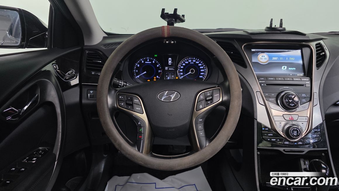 Hyundai Grandeur 2012