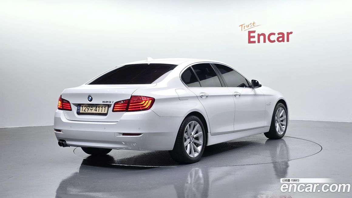 BMW 5-Series 2015