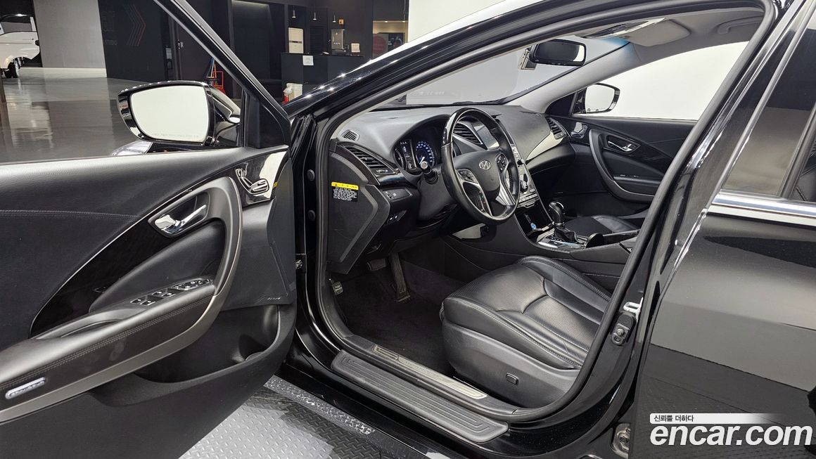 Hyundai Grandeur 2016