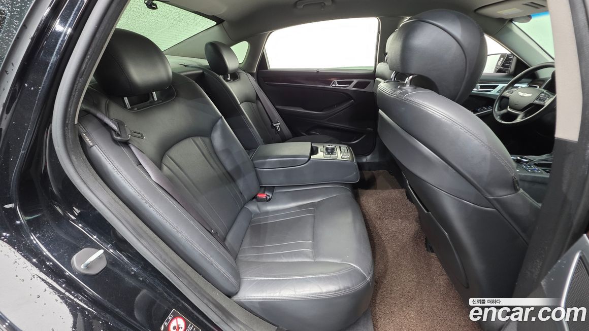 Hyundai Genesis 2014