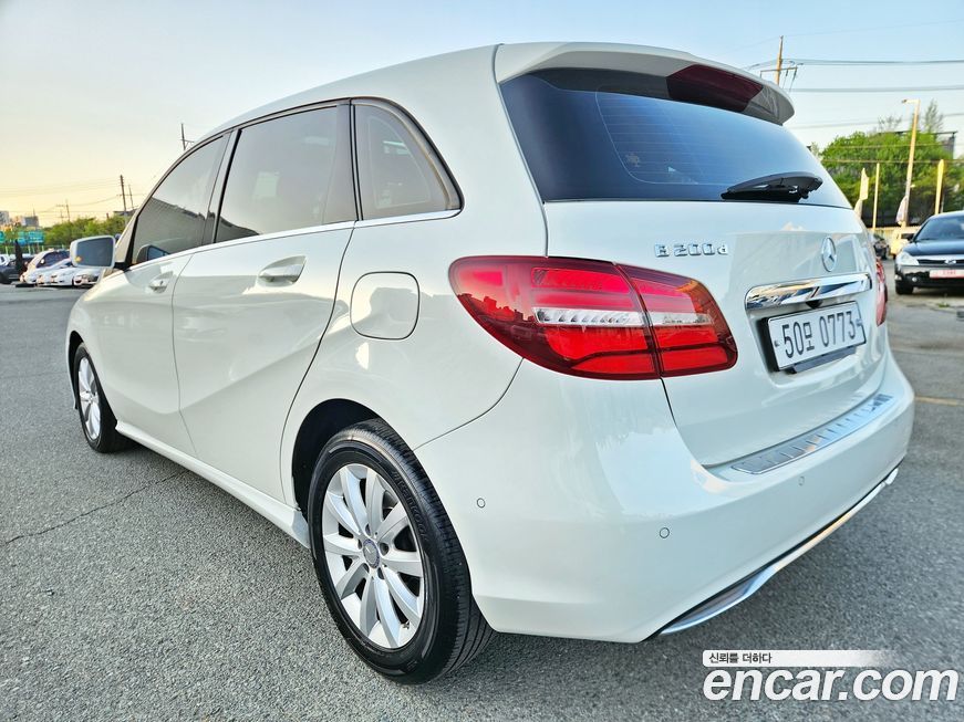 Mercedes-Benz B-Class 2016