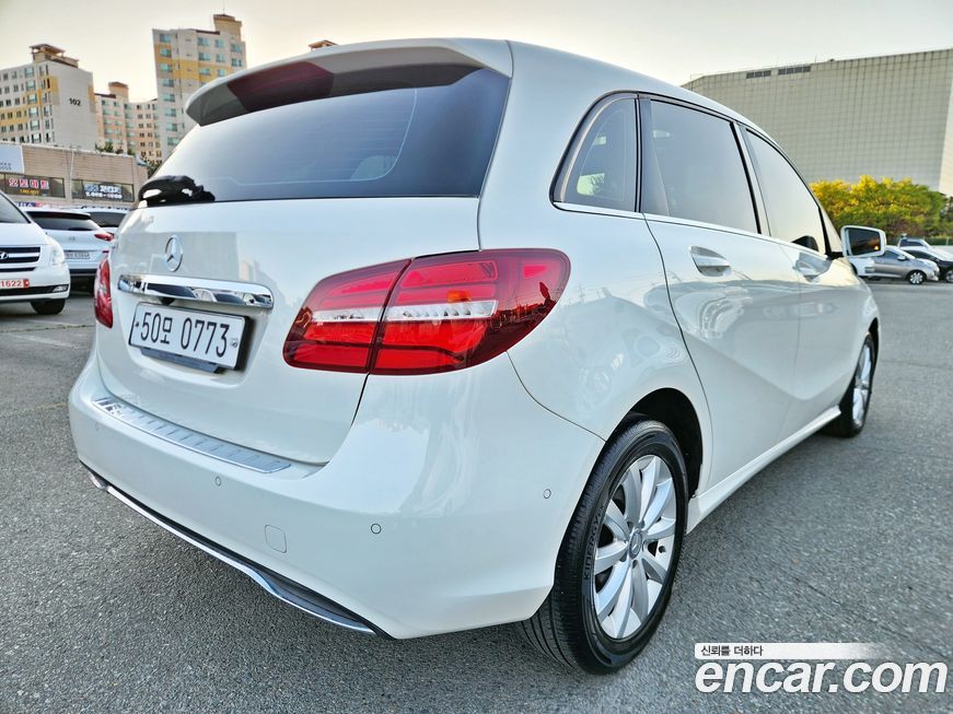 Mercedes-Benz B-Class 2016