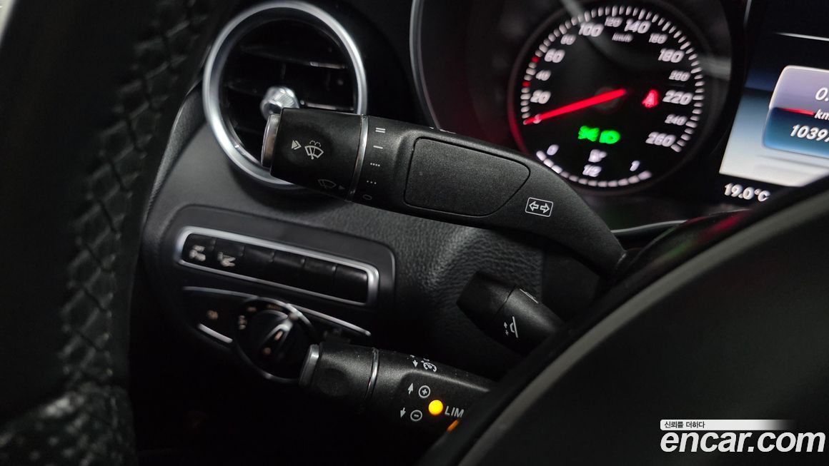 Mercedes-Benz C-Class 2015