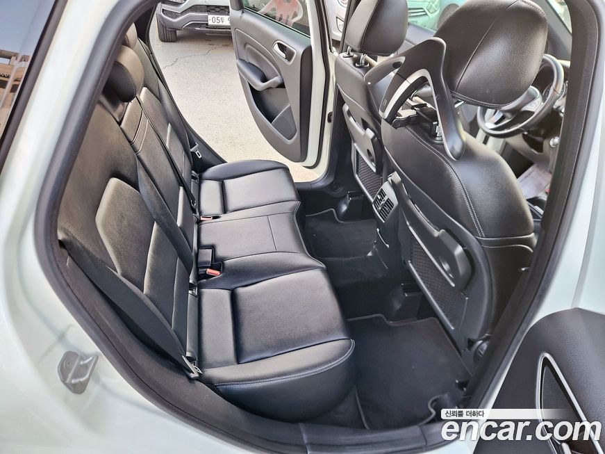 Mercedes-Benz B-Class 2016