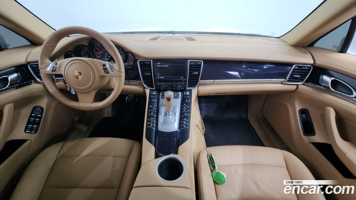 Porsche Panamera 2012