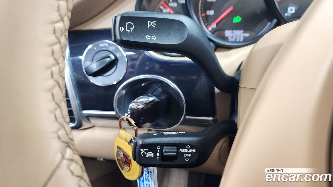 Porsche Panamera 2012