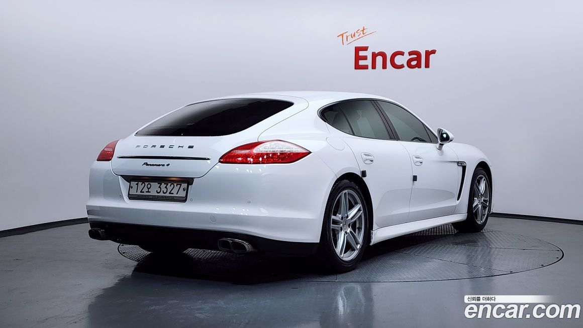 Porsche Panamera 2012