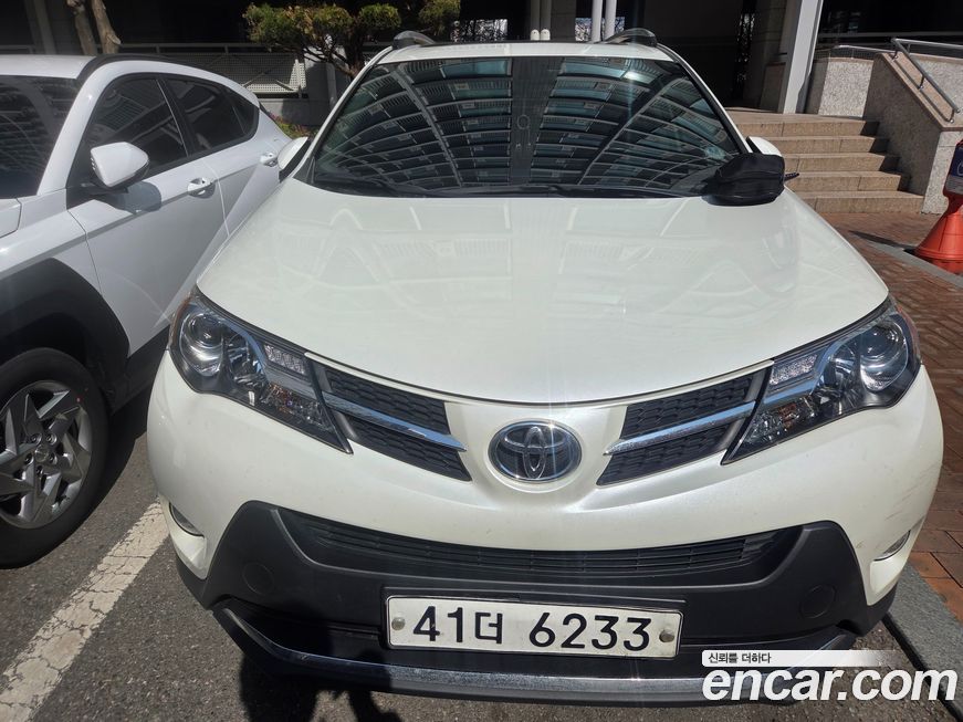 Toyota RAV4 2014
