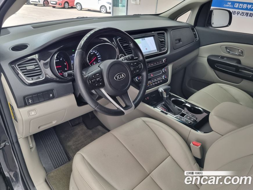 Kia Canival 2019