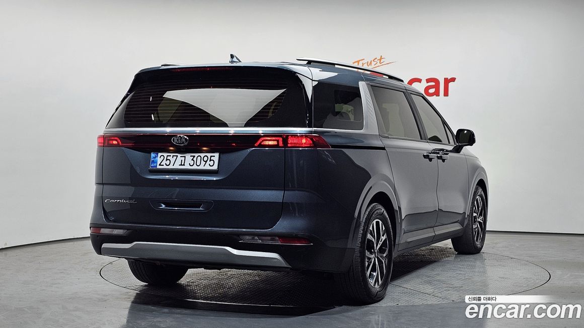 Kia Canival 2021